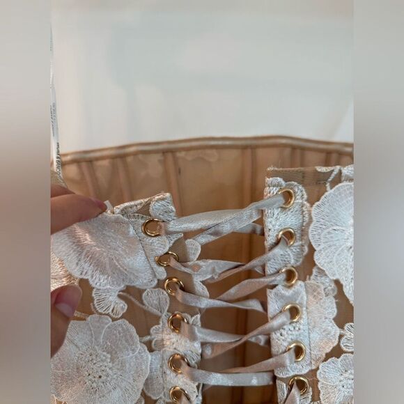 NWOT BRONX AND BANCO JASMINE MID-LENGTH DRESS - Picture 15 of 16